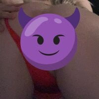 Sexynurse's Offline Chat Room