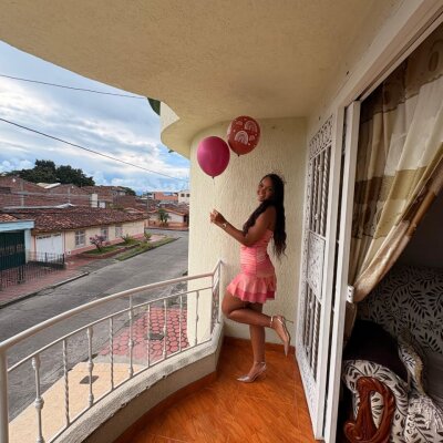 Chloe_Harris Live Cam on StripChat