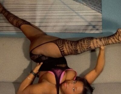 mistressmochareignn from stripchat