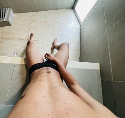 Iamrichard01 Live Cam on StripChat