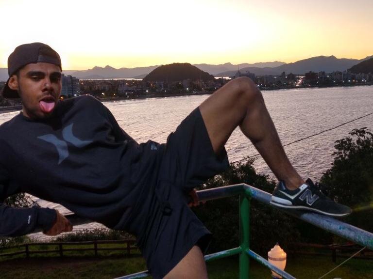 fellipe4real's Offline XXX Chat