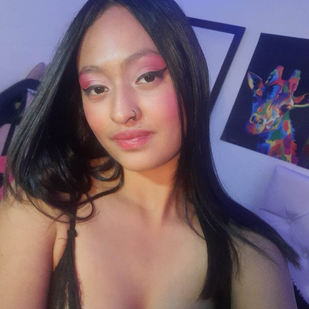 cam-performer.com helen_valkiria livesex profile in i-will-give-you-the-best-private-show cams