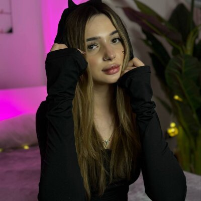 Tracy_Bratz 🦈 nude chat