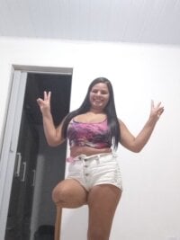 amputee_rafaela's Offline Chat Room