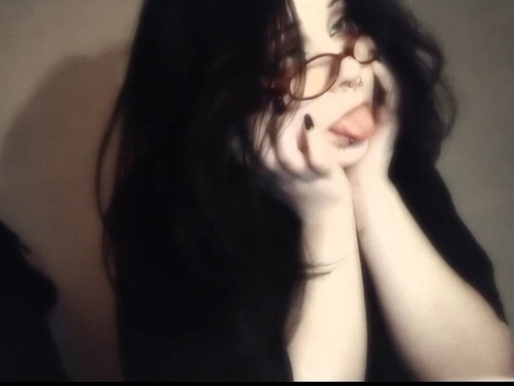 AliceGothBaby profile