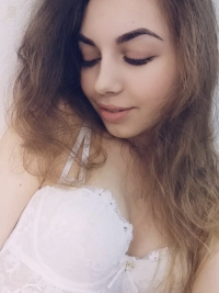 VickyCute's Offline Chat Room
