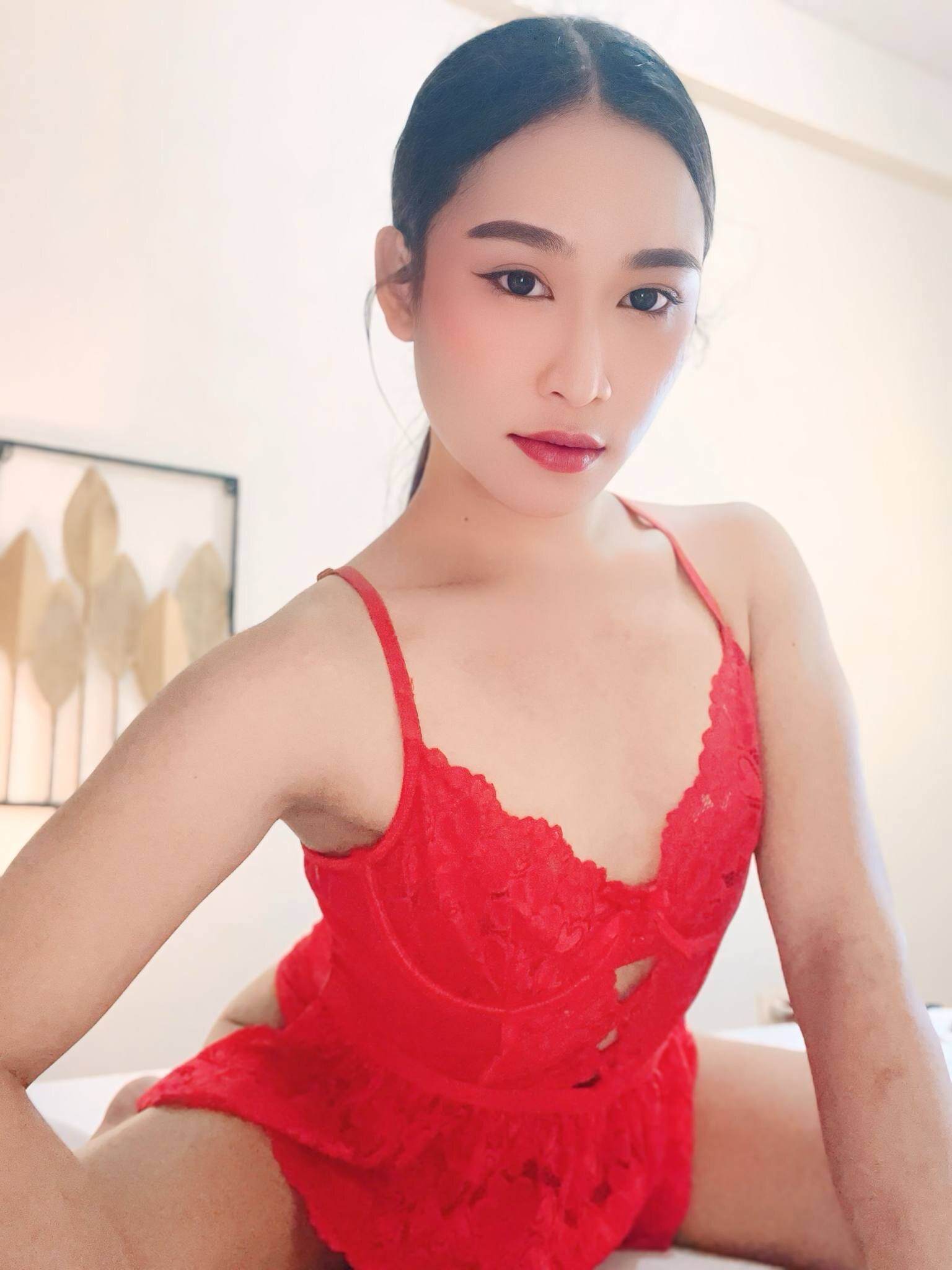 asianQUEENOFCUM69