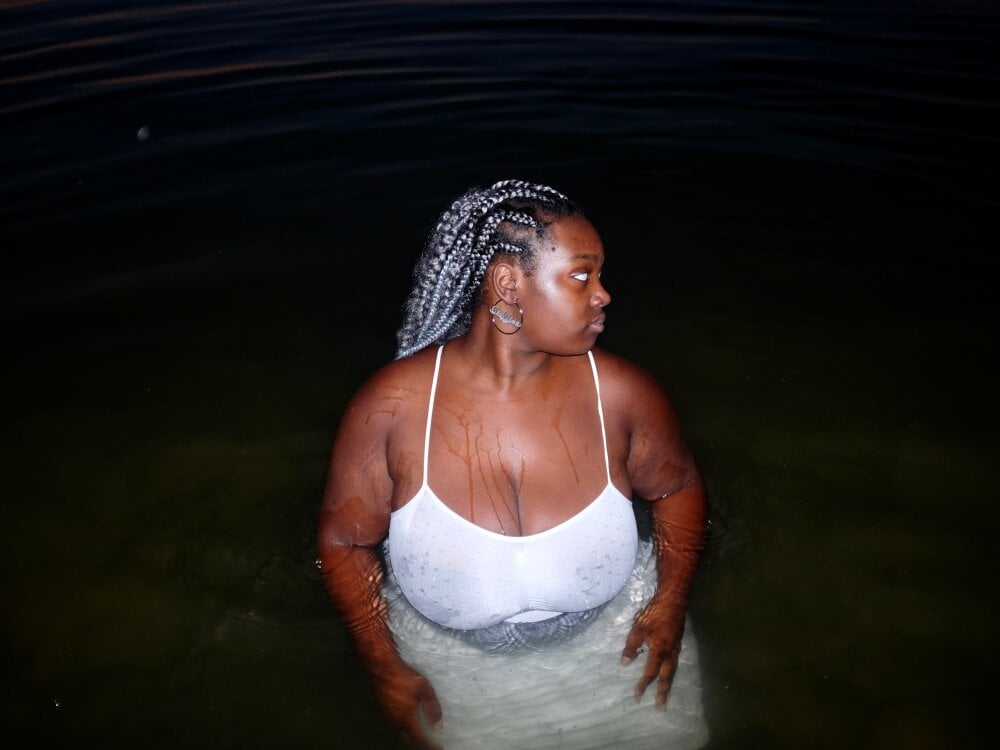 sexlivecamsites.com jelunatic888 livesex profile in in-ur-hearth-3 cams