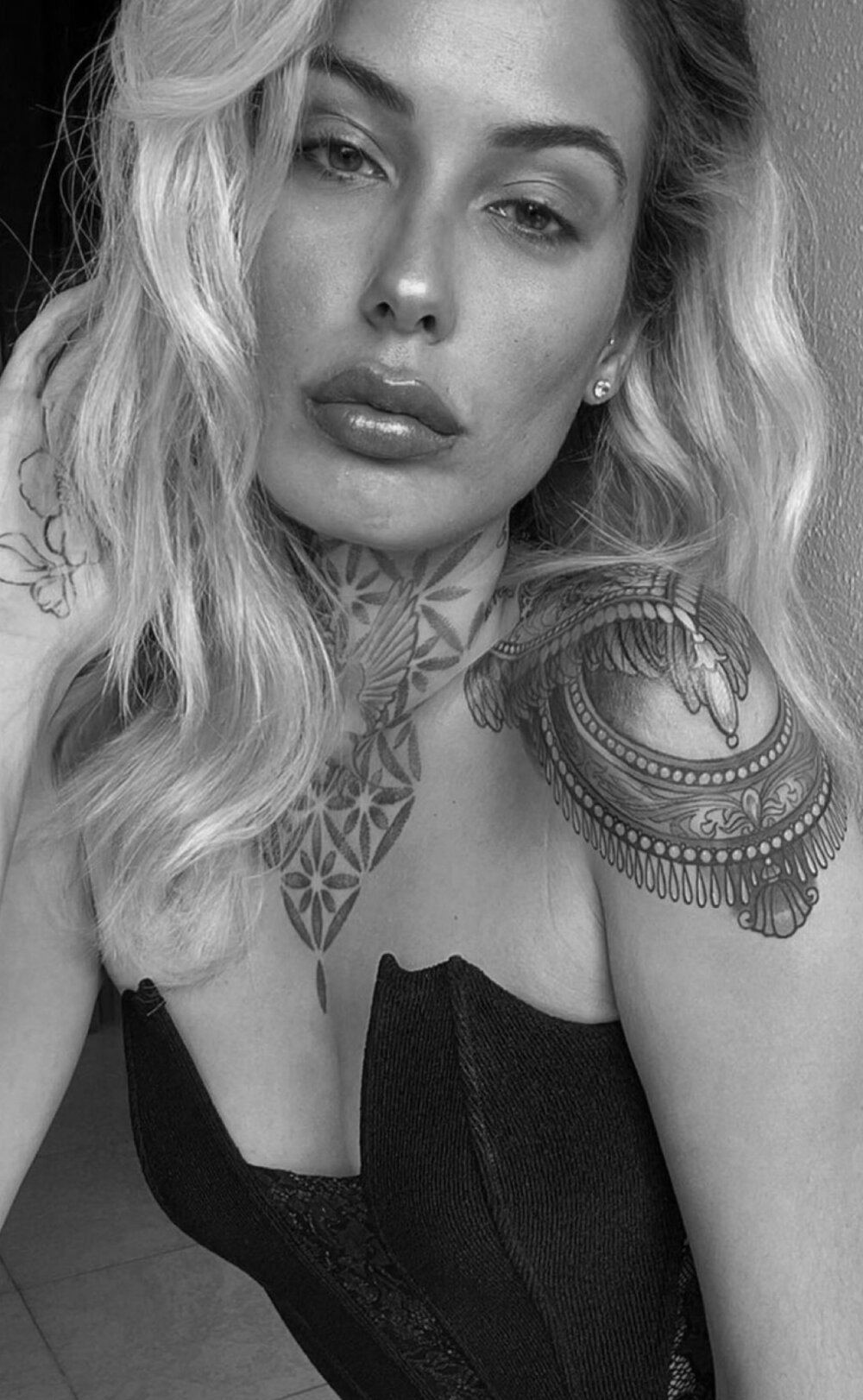 privat-livecam.com forloveofitmia livesex profile in from-infinity-and-beyond cams