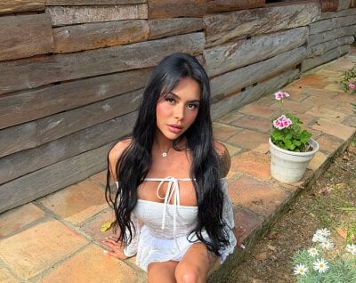 HOT_LADY_777 on StripChat