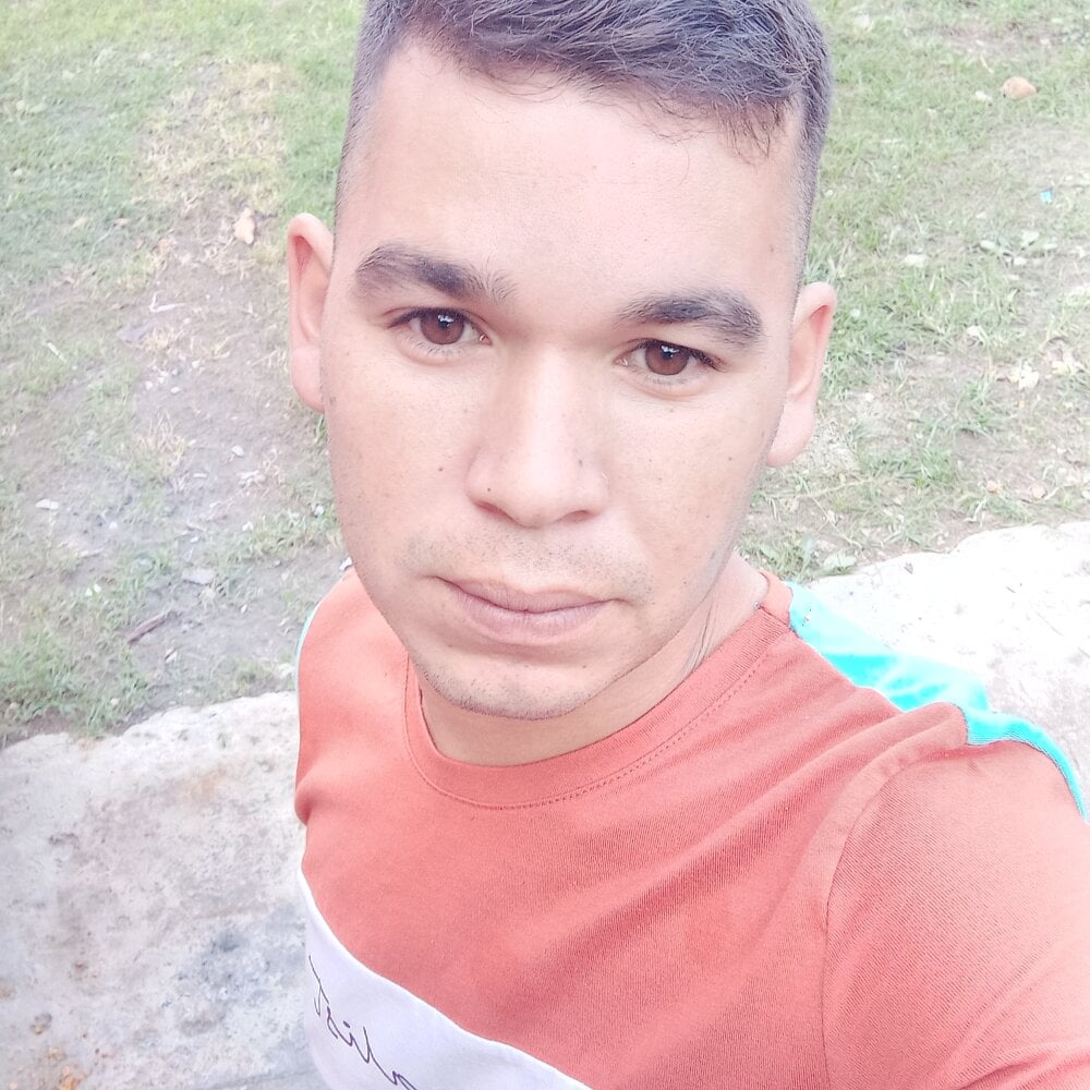 antonii96 from stripchat