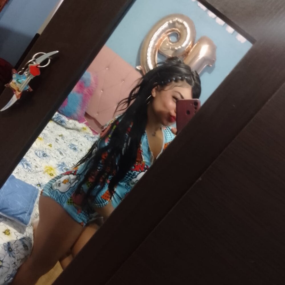 venus_star1 webcam profile - Gabonese