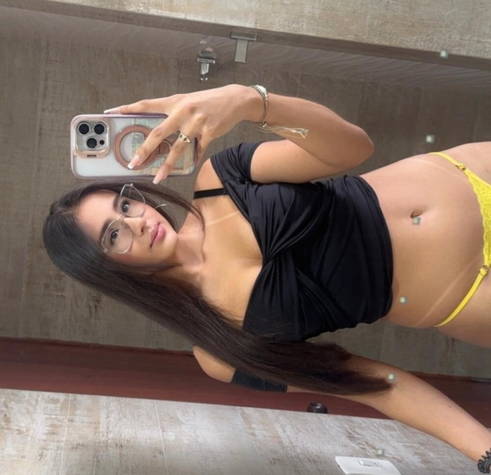 sexcam3d.net babydemon09 livesex profile in colomb cams