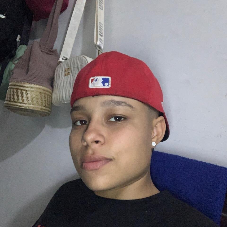 stripchat alice_smith18 webcam profile pic via cam-performer.com