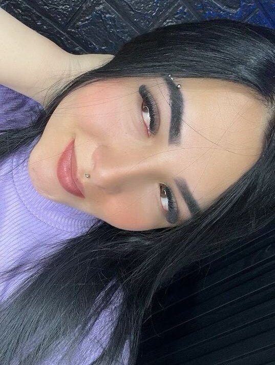 pornos.live selene_shay livesex profile in thin cams