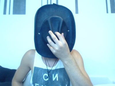 Kyry77 - Stripchat Cam2cam Masturbation Handjob Boy 