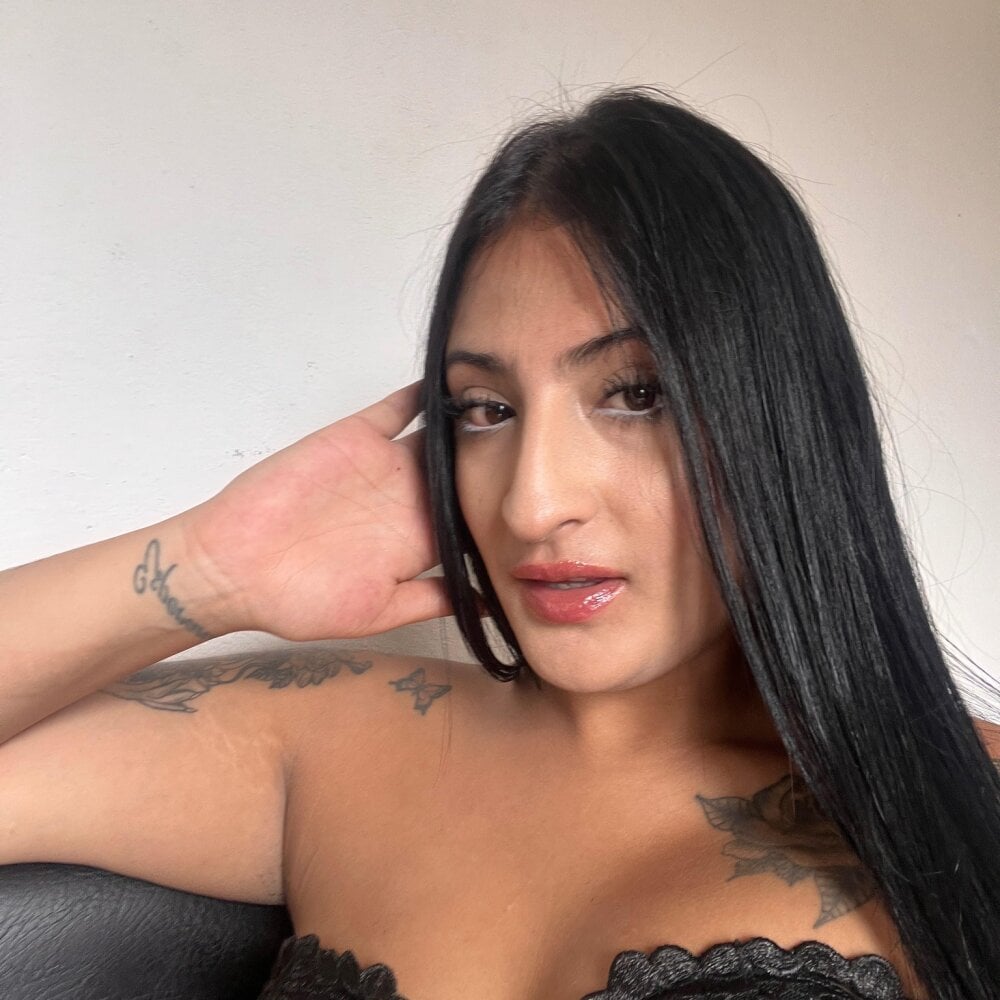alondra_darling from stripchat