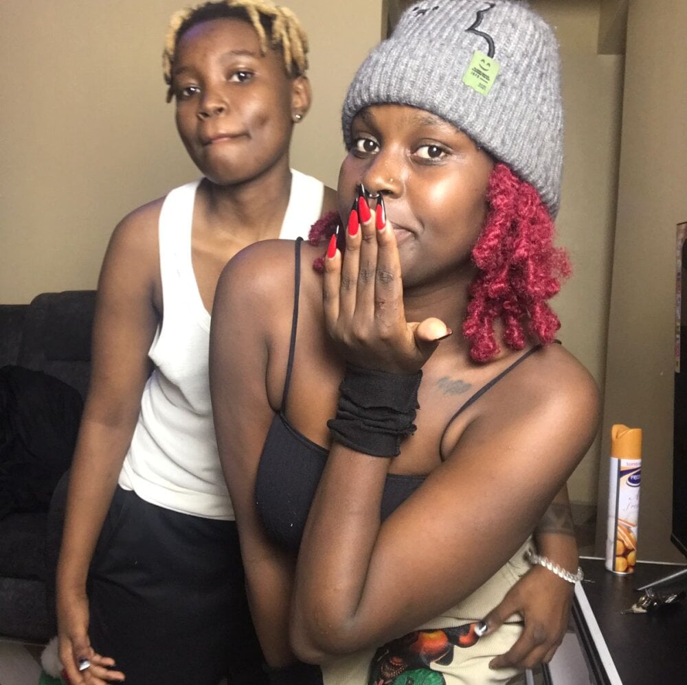 ebony_slats from stripchat