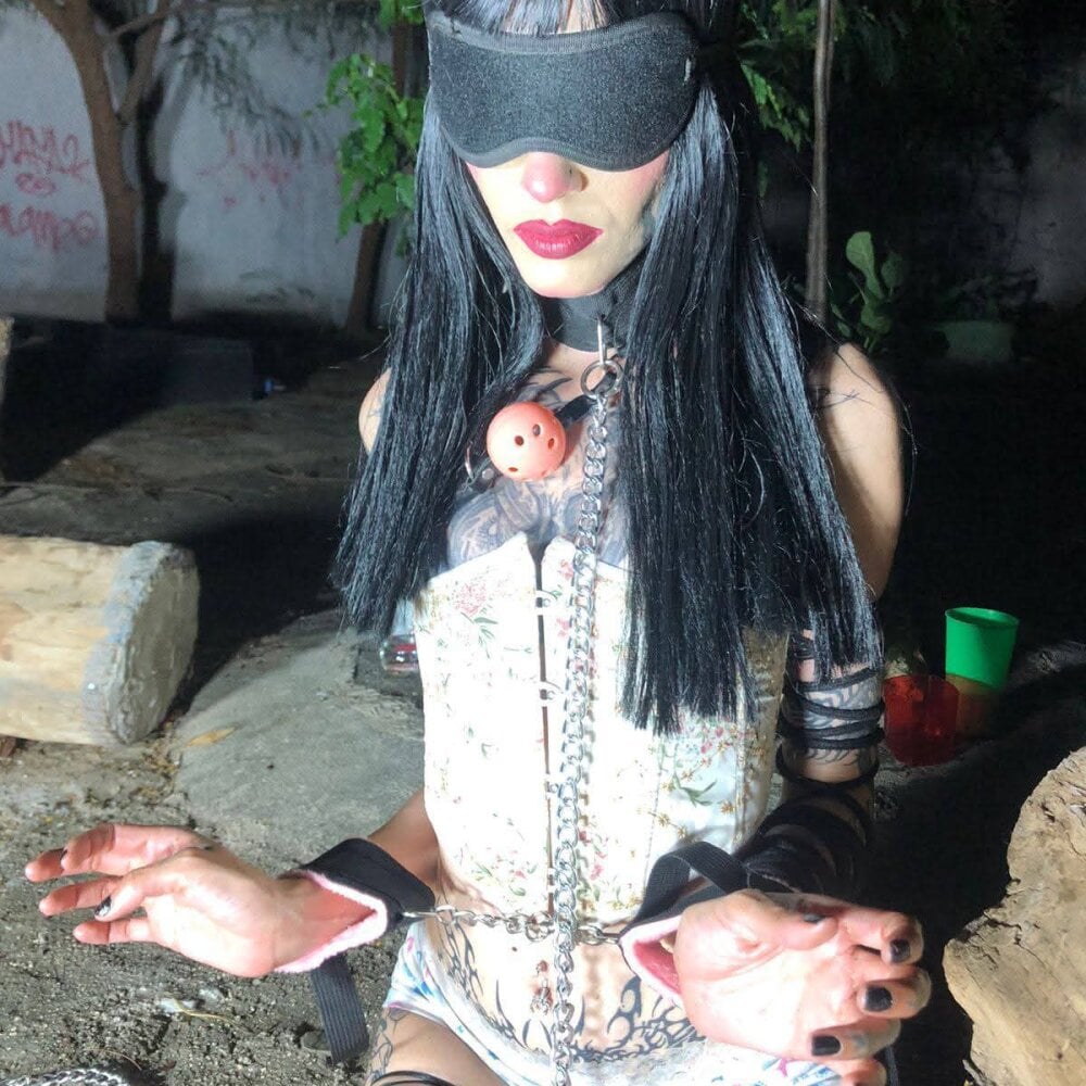 barbara_anal_squirt_ profile