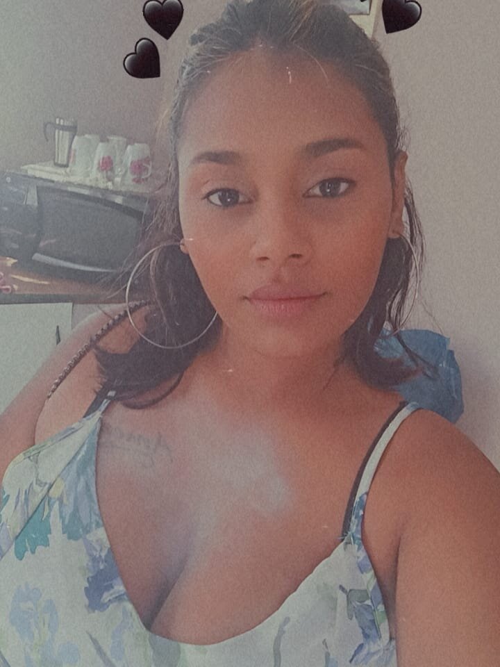 Live sex webcam photo for IndianSeductive4u2 #289764085