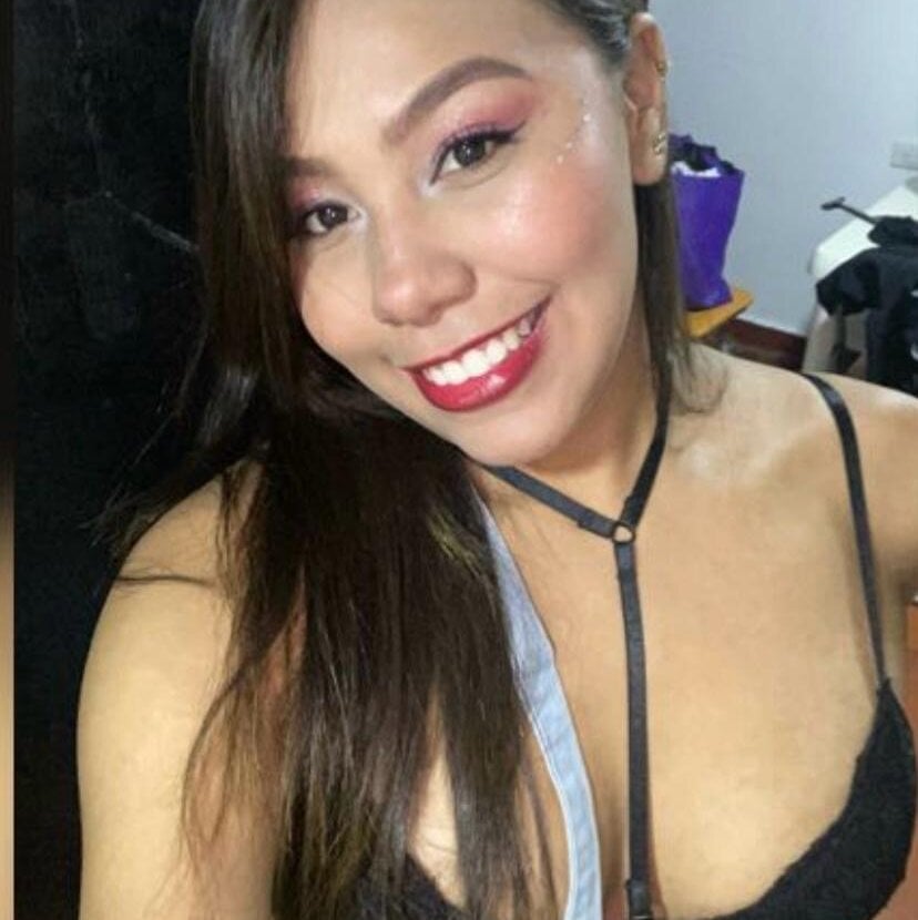 livesex.fan nayelysedenroom livesex profile in now-in-estonia cams