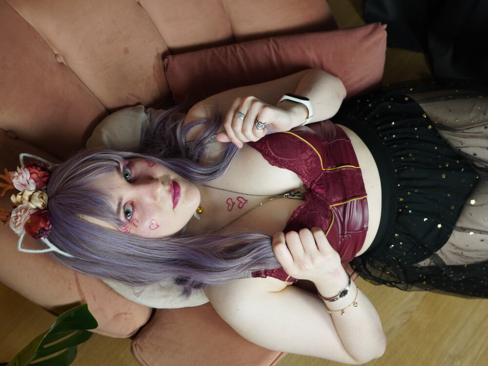 LelyaEmocat 🐿 free naked chat