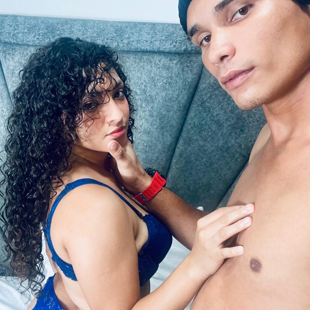 couplehot14 from stripchat