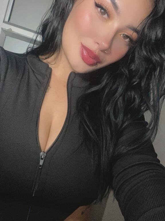 Live sex webcam photo for sara_caicedo1 #290026406