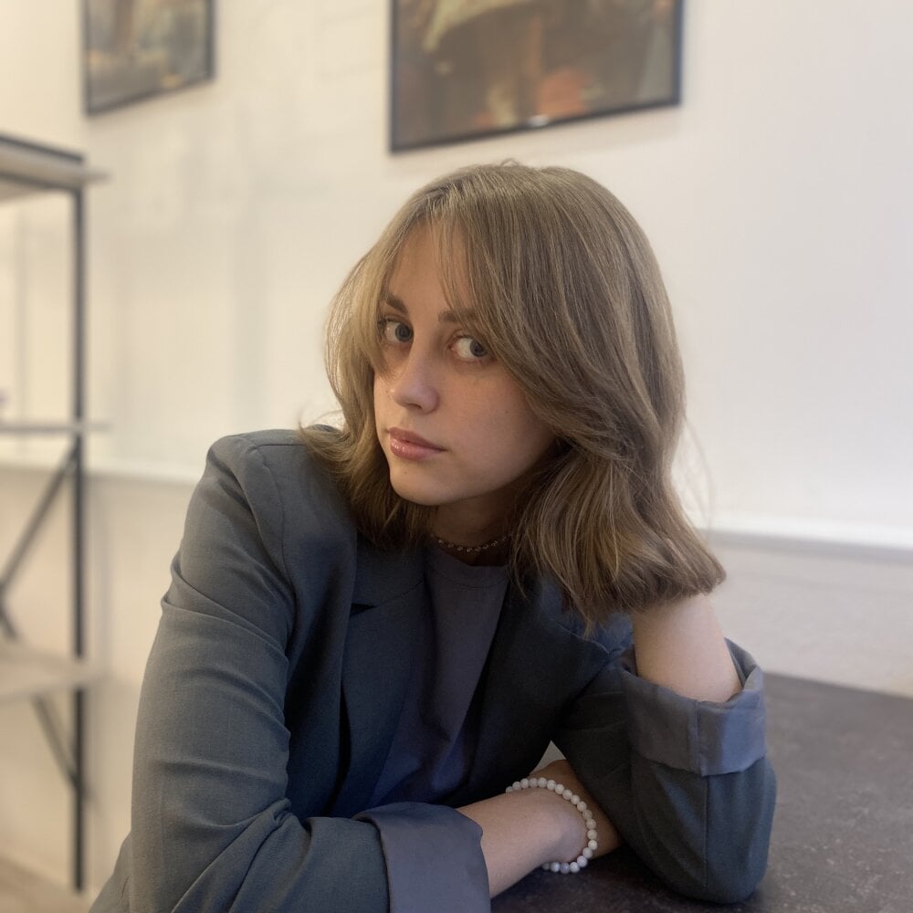 ElvaGambell profile