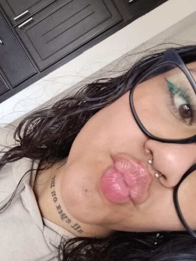 Khalifa_col