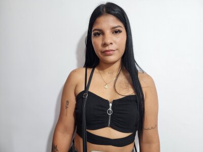 Amber_Fox_7 Cam Model Profile | Stripchat