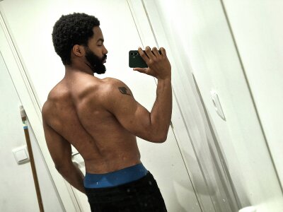 Kevi_cocks