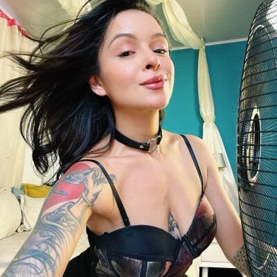 Selena_G69
