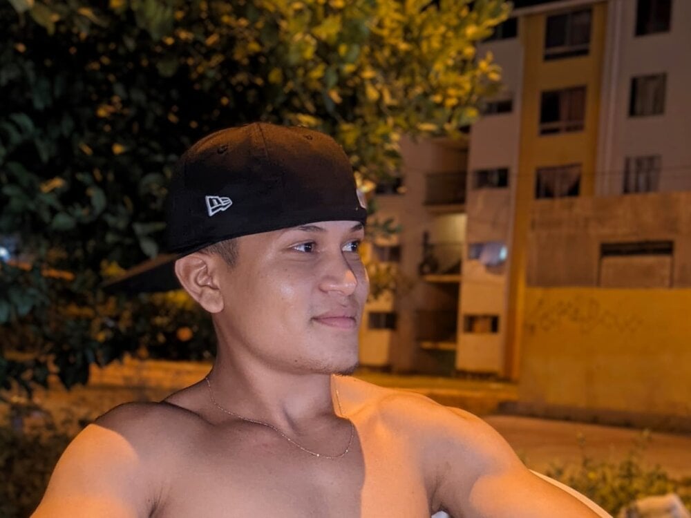 manuel_fpg from stripchat