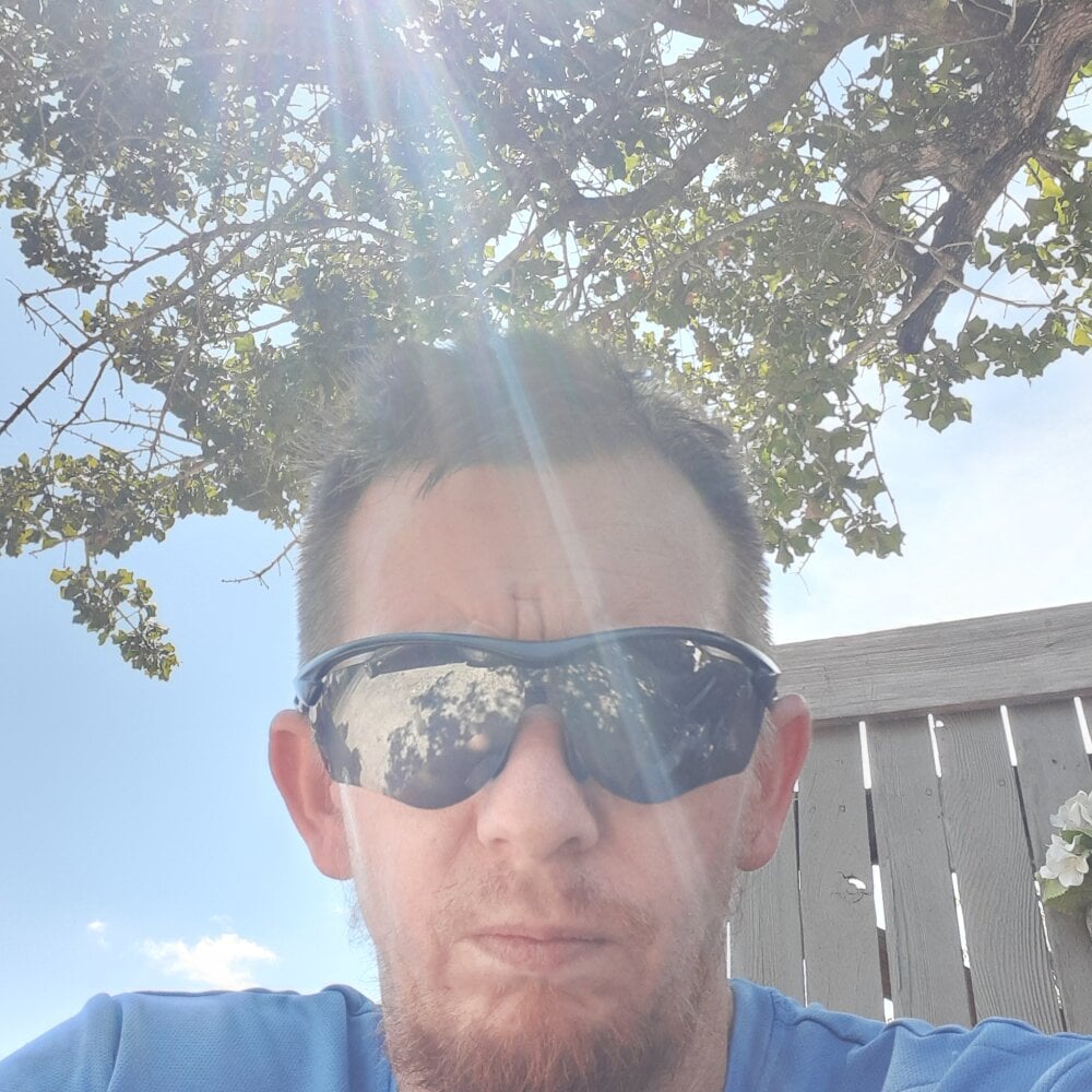 juriegas29's Offline XXX Chat