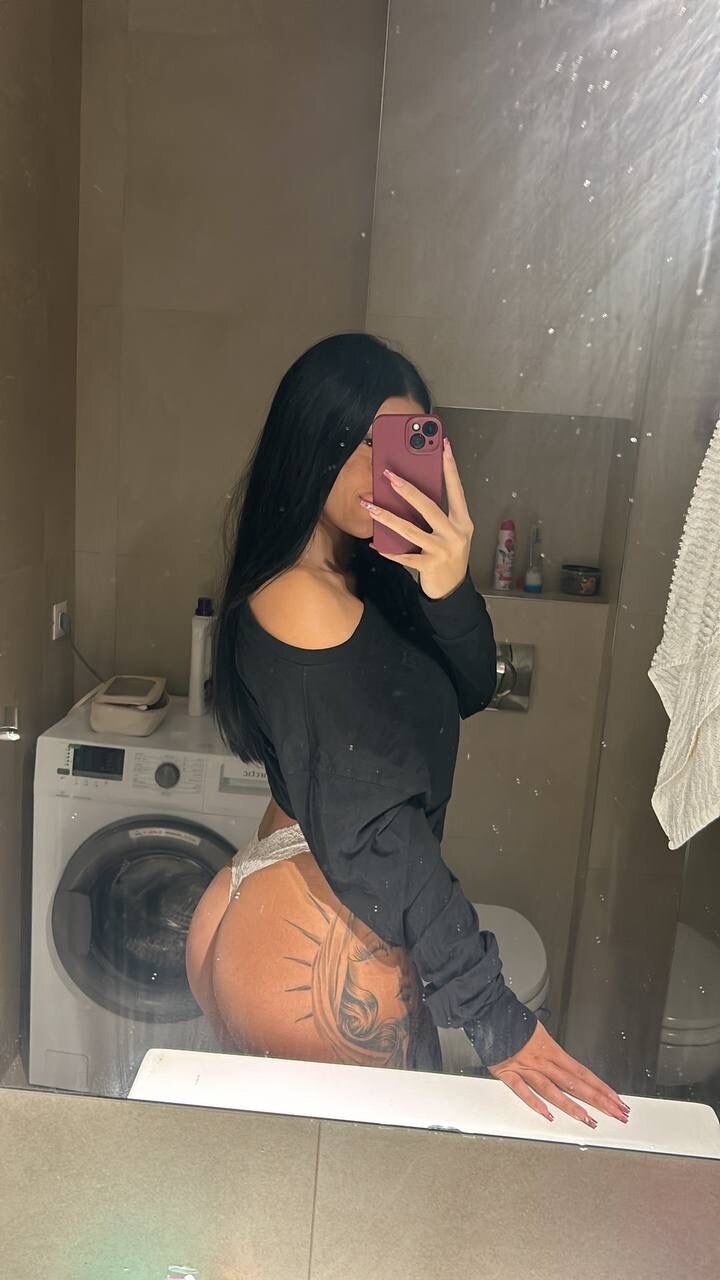 Cassie_West