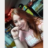 redbunnye's Offline Chat Room