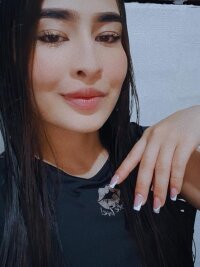 emiilyy_01's Offline XXX Chat