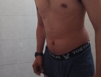 chikis_18's webcam live show