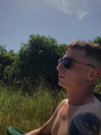 YoungAnDWilD66's webcam live show