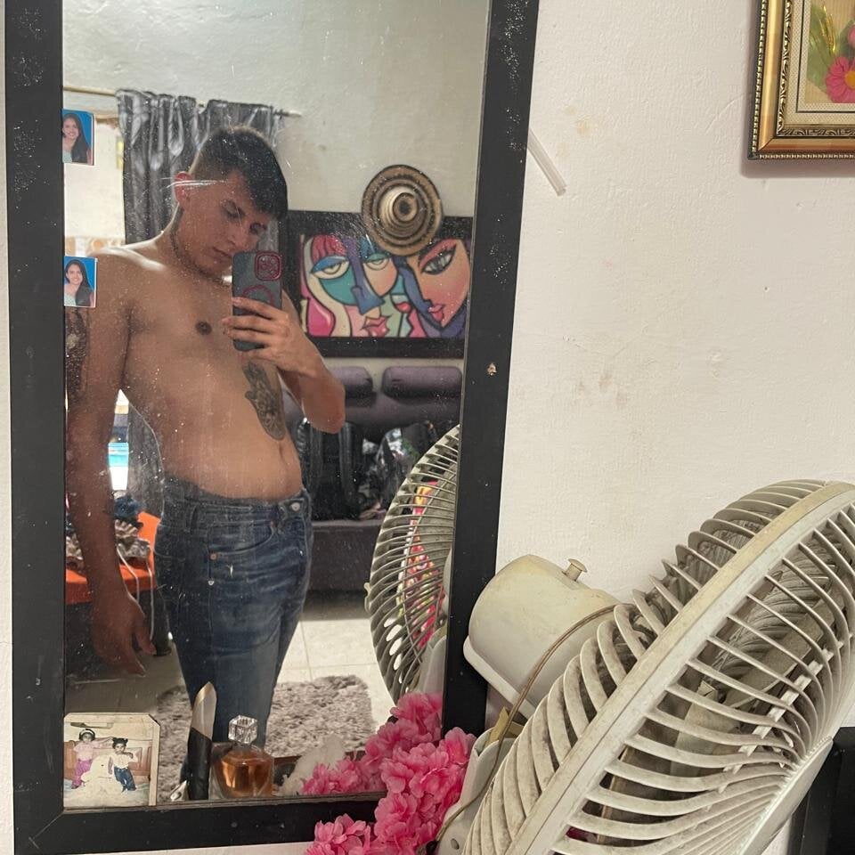 diego_castro from stripchat