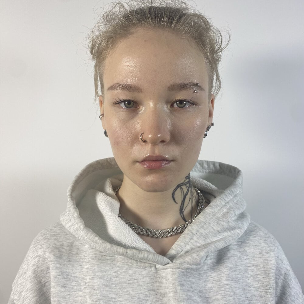 livestrip-joy.com mairelanda livesex profile in granny cams