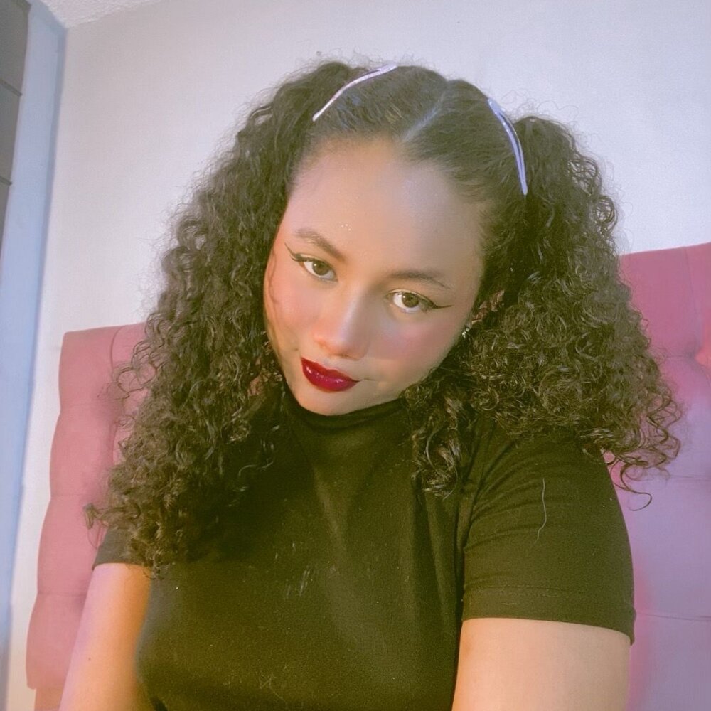 Live sex webcam photo for ChanelMillers_ #290530229