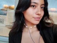 SAMANTA_FIRE_'s Offline Chat Room