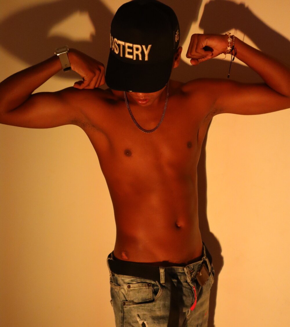 leo_jhonson