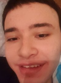 Cunnilingusserr's Offline Chat Room