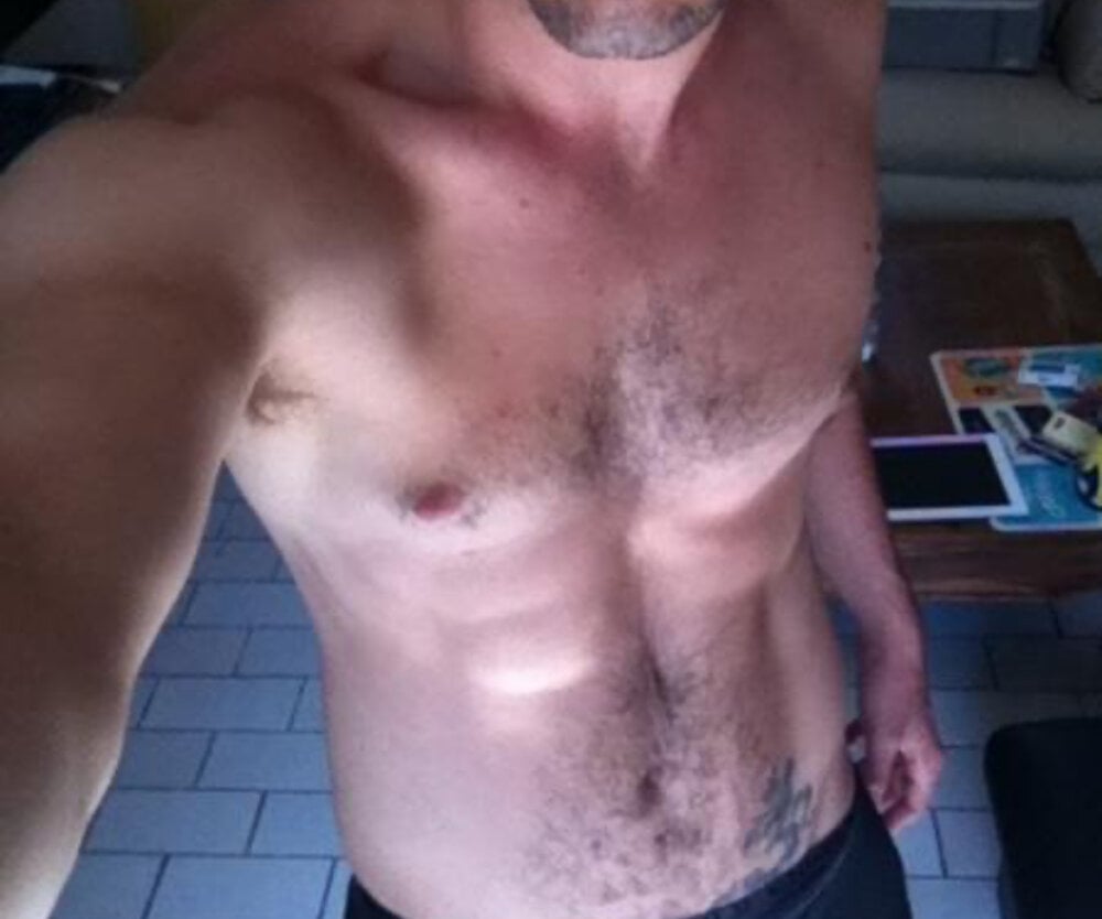 crisso06 from stripchat