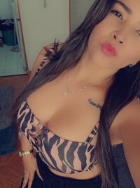 tara_rios' Live Sex Cam Show