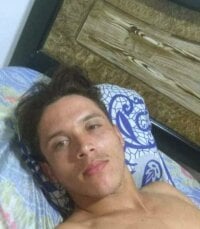 Leonar2_22's webcam live show