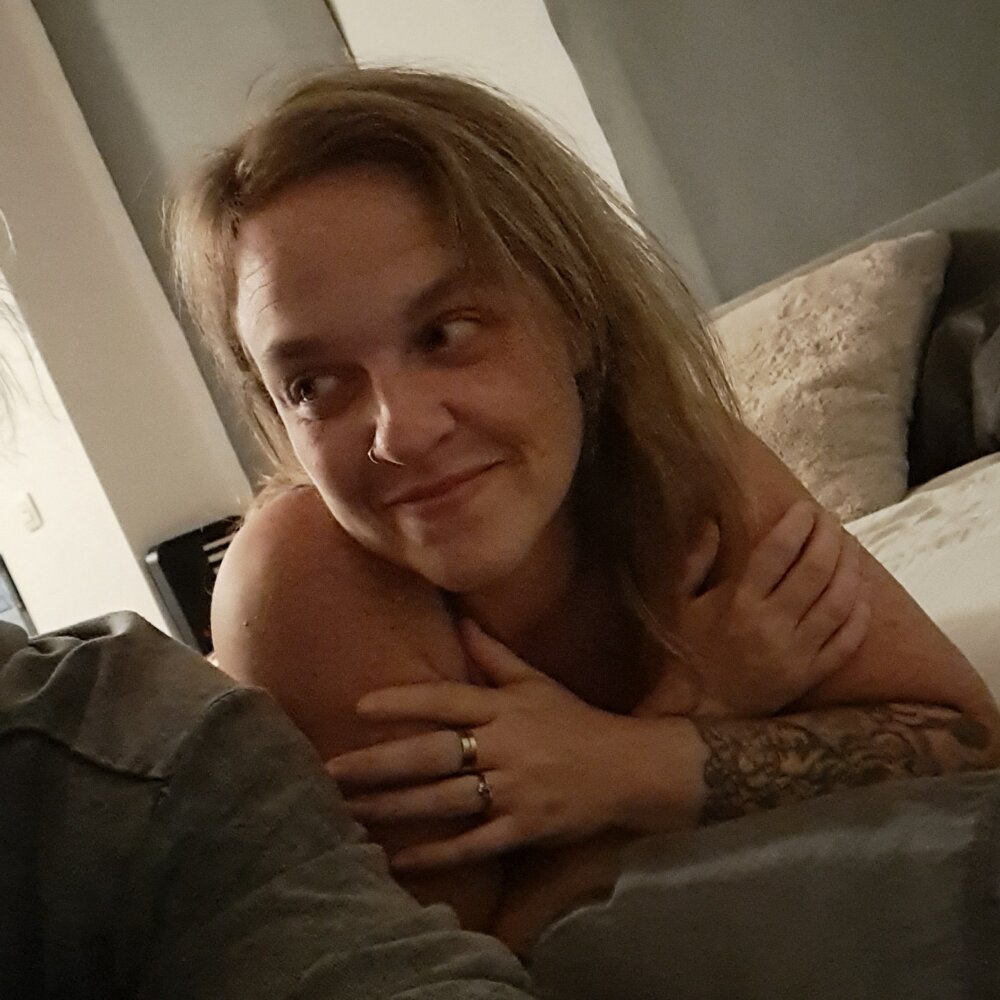 naughtycouple9294